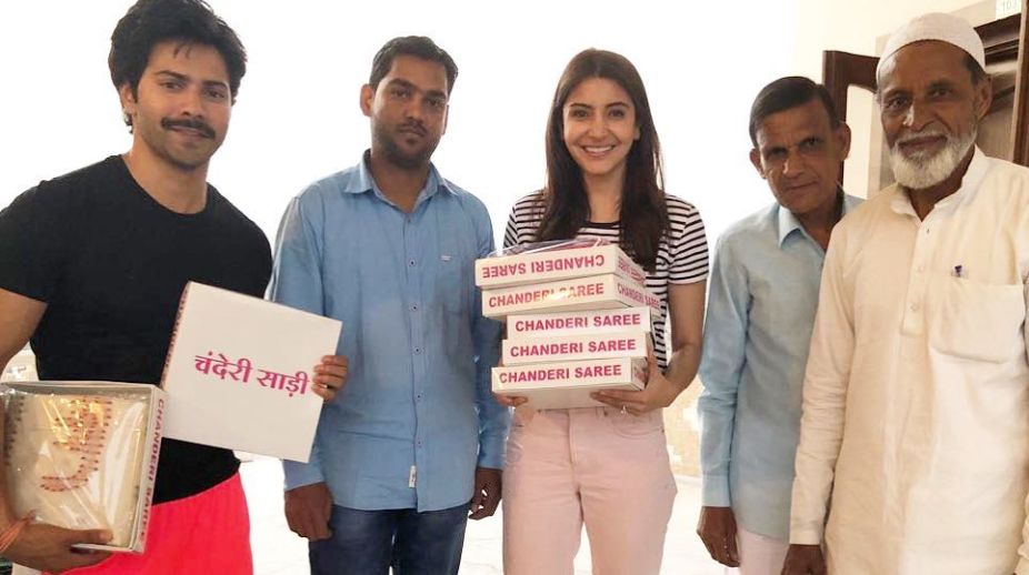 ‘Sui Dhaaga’ co-stars Anushka Sharma, Varun Dhawan shop for chanderi saree