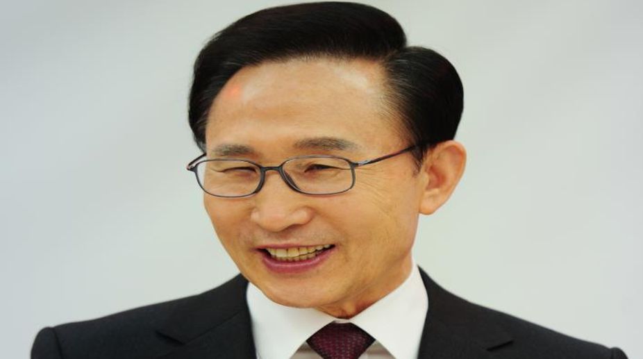 Court orders arrest of former S.Korean President