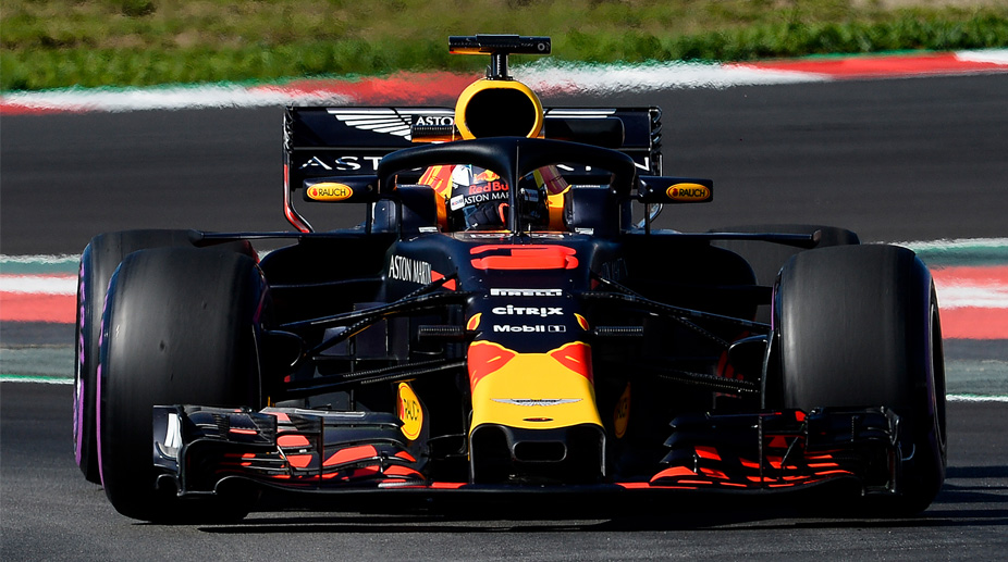 Australian GP: Daniel Ricciardo slapped with grid penalty
