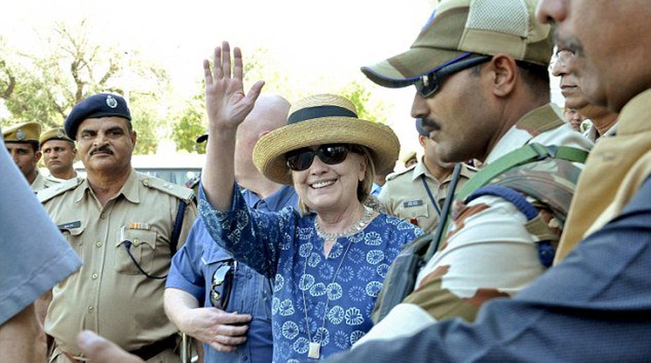Hillary Clinton fractures wrist after fall during India visit