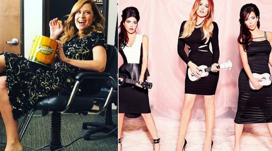 Jenna Fischer of ‘The Office’ bumps into the Kardashians; channalises her inner Kourtney