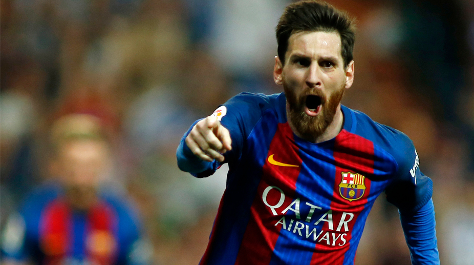 Barcelona coach Valverde downplays Messi injury concerns
