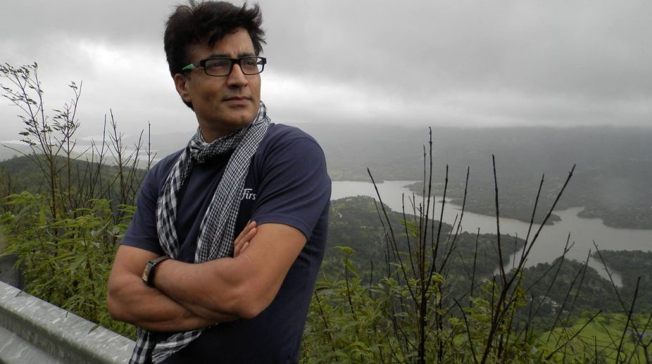 B-town celebs react to Narendra Jha’s sudden death