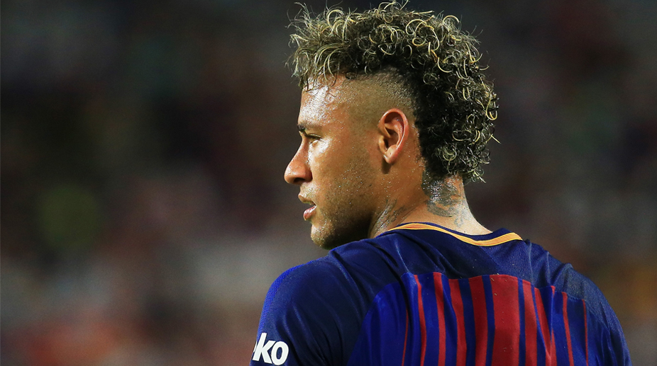 Neymar to resume ball work in PSG training base