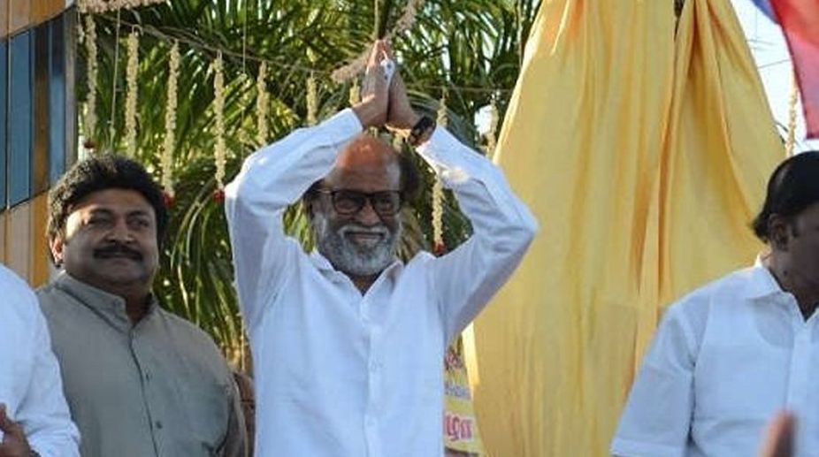 I am not MGR, but can give pro-poor rule like him: Rajinikanth