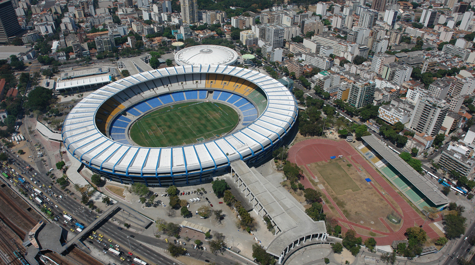 Former Brazil international slams state of Maracana pitch
