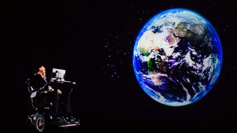 10 must-know facts about legendary physicist Stephen Hawking