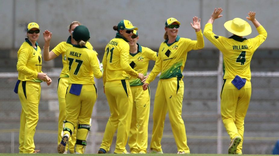 In Pictures: Australia vs England tri-series final