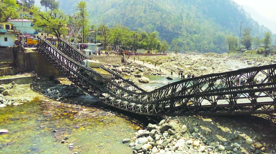 Key bridge connecting Gangotri collapses