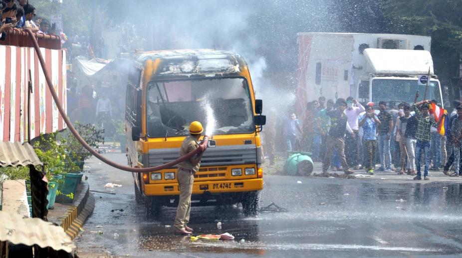Dalit protests: Seven dead, around 100 injured as violence engulfs Bharat Bandh