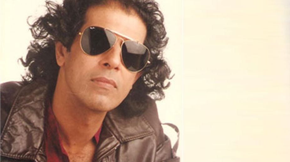Gary Lawyer has consciously refrained Bollywood