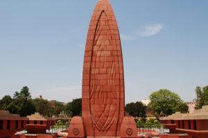PM Modi, other leaders pay tribute to Jallianwala Bagh massacre victims