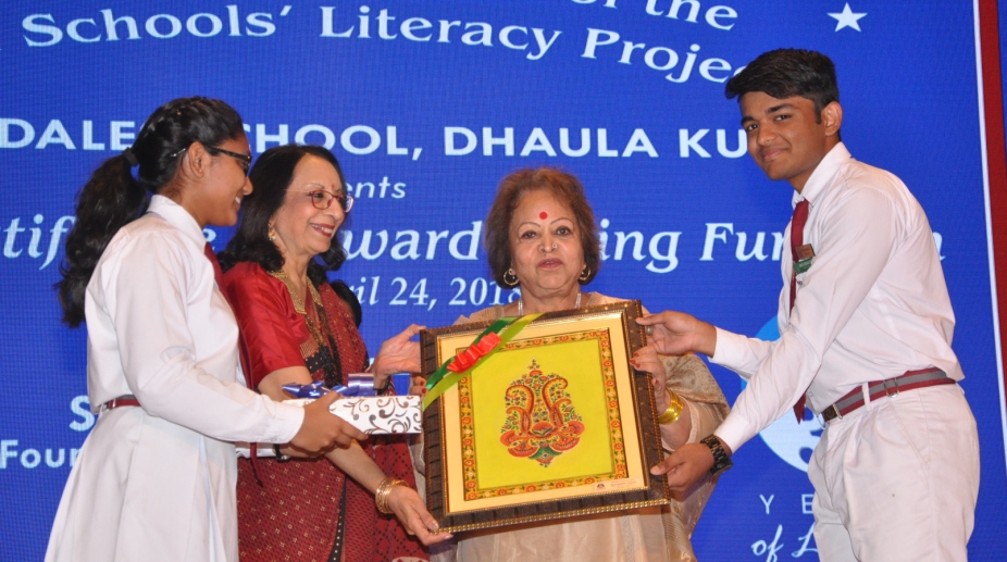 Salma Ansari calls for infusion of passion and spirit in teaching at DSLP award ceremony