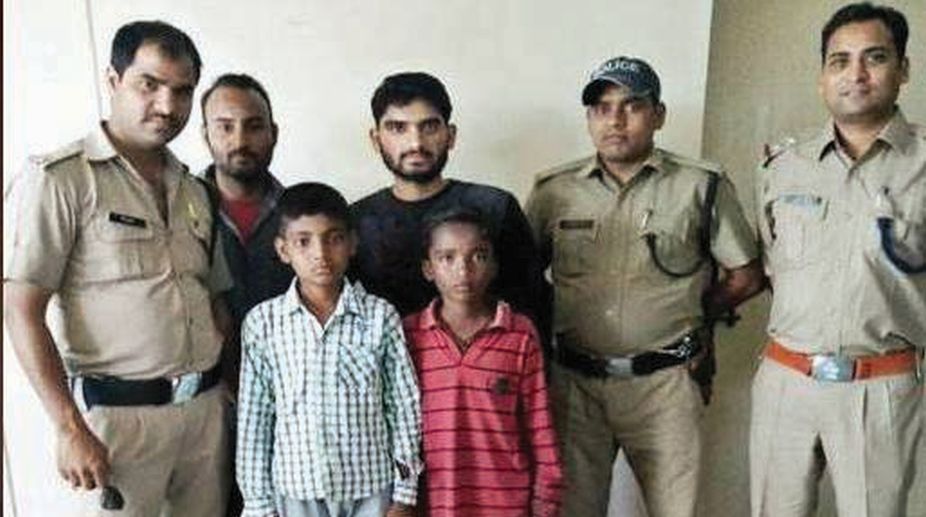 Social media help cops trace missing boys in Dehradun