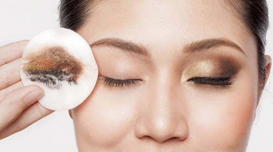 Clean your makeup in a natural way - The Statesman