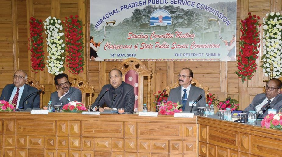 Jai Ram Thakur exhorts officials to focus on result oriented services