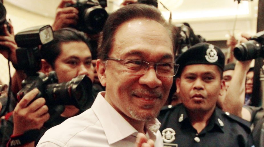 Former Malaysian Dy PM Anwar Ibrahim released, PM Mahathir arranges pardon