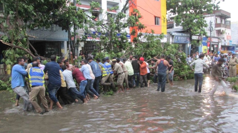 At least 10 killed as rains batter Telangana, AP; life thrown out of gear in Hyderabad