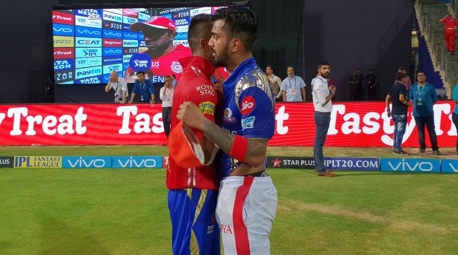 IPL 2018 | MI vs KXIP: KL Rahul, Hardik Pandya exchange their jerseys after the match