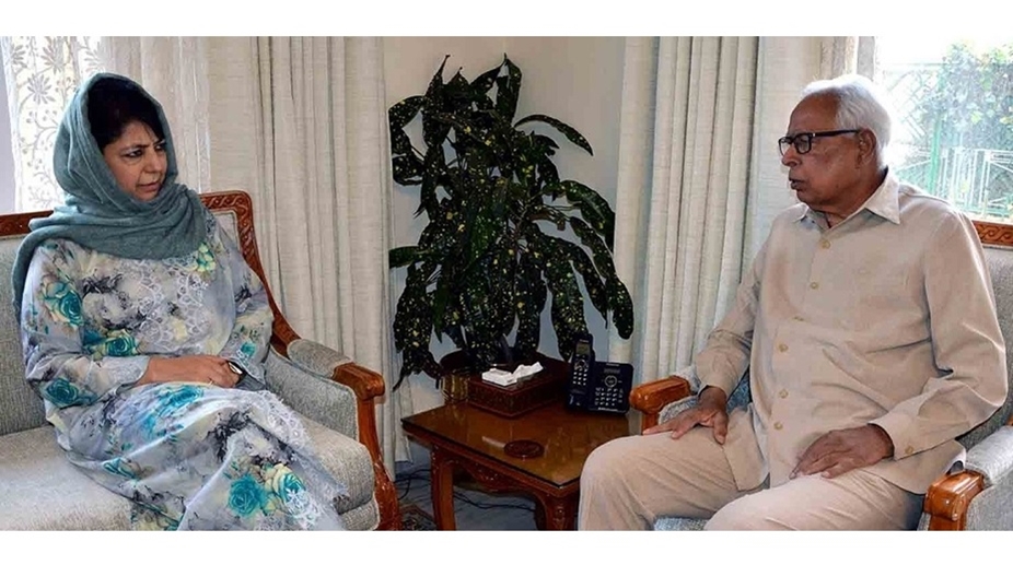 Mehbooba convenes all-party meeting on May 9 to discuss stone-pelting issue
