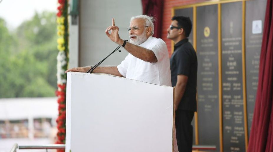 PM Modi lays foundation stone for various projects in Jharkhand, slams Cong