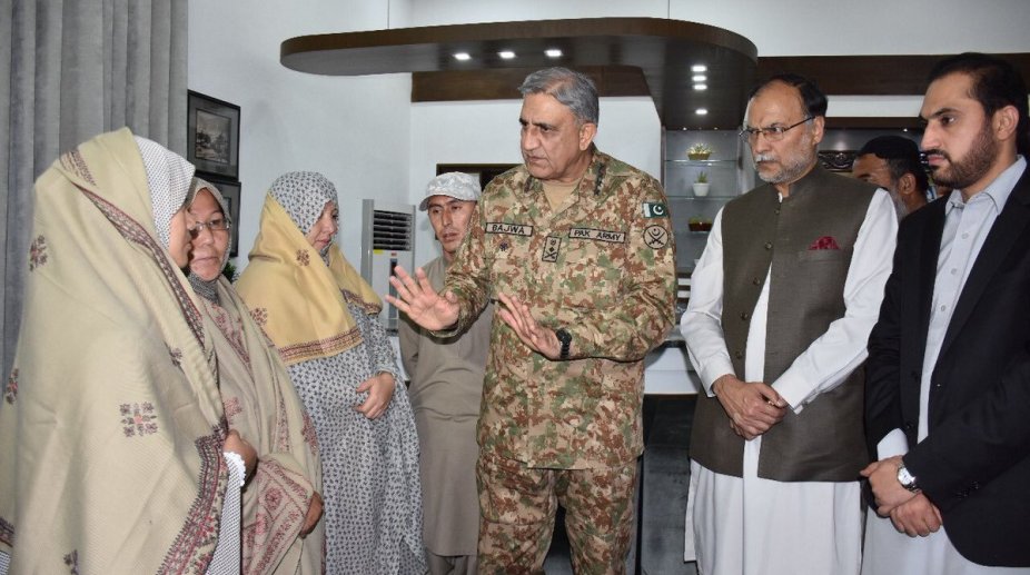Pakistan Army chief ratifies death sentences for 11 militants