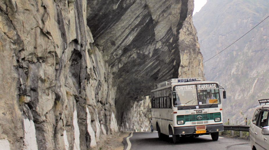 Bus services on world’s highest motorable route from Delhi to Leh resumes
