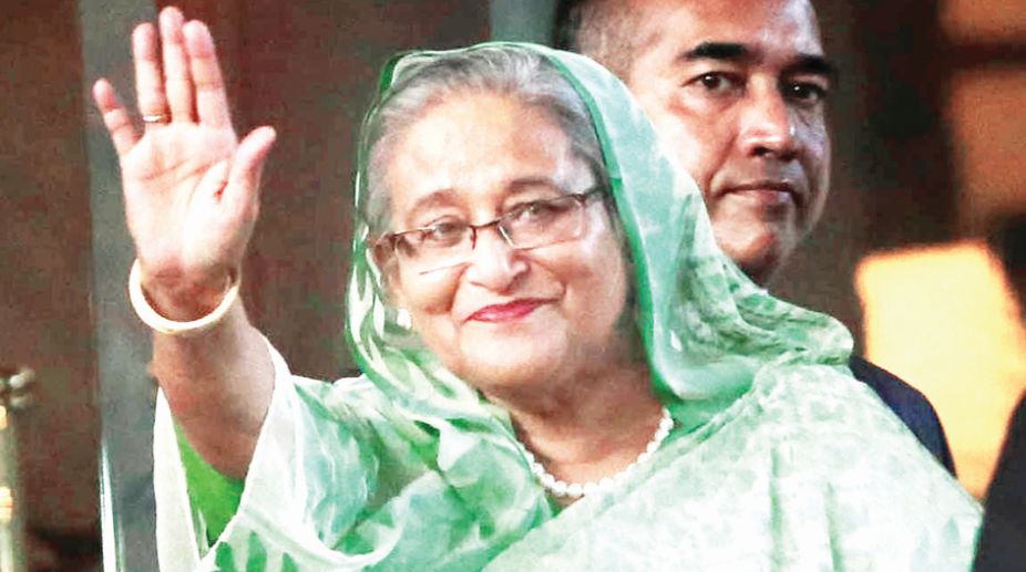 Mamata holds one-on-one meet with Hasina