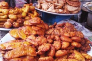 Kolkatans unite over haleem; restaurant owners eye profit
