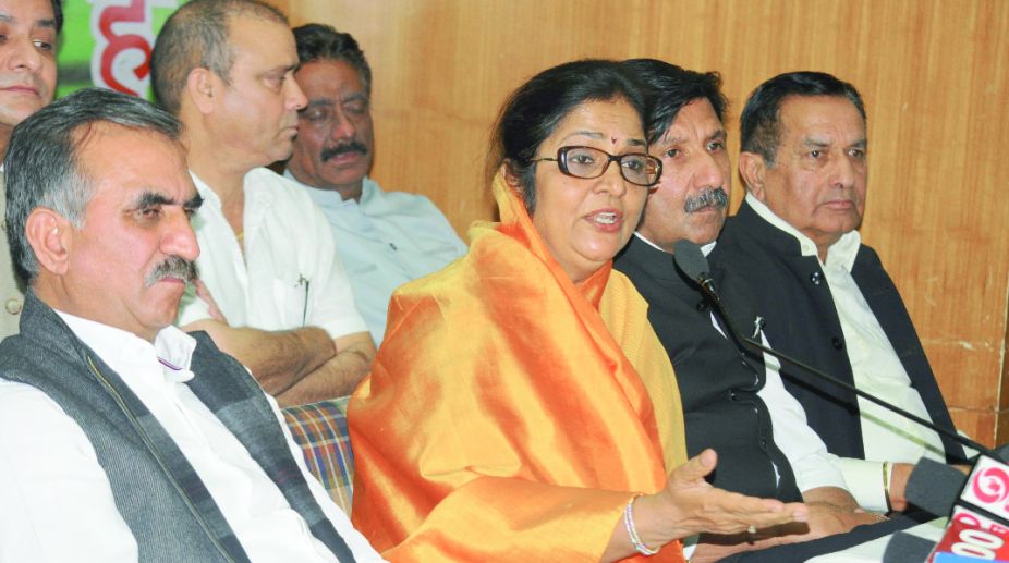 Congress to quell dissidence in Himachal ahead of Lok Sabha polls
