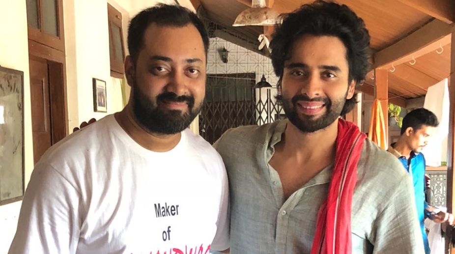 Jackky Bhagnani starts shooting for Anandwaa in Mumbai