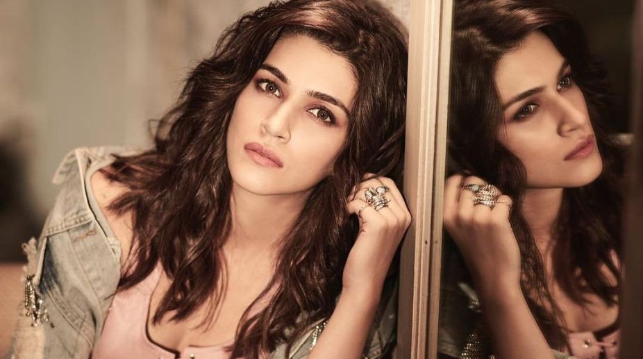 Kriti Sanon begins rehearsals for special song in Kalank