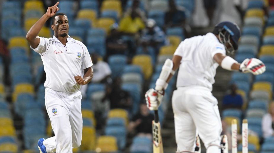Sri Lanka battle back against West Indies