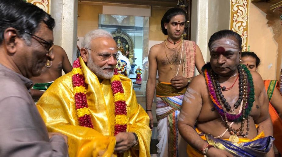 PM Modi visits Hindu, Buddhist temples and mosque in Singapore