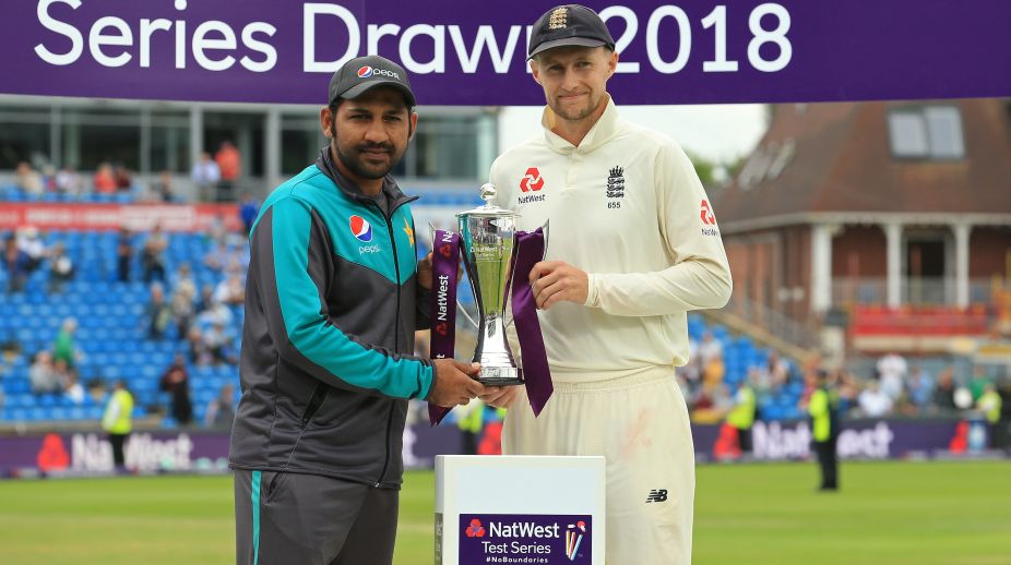 England hammer Pakistan to win second Test and square series