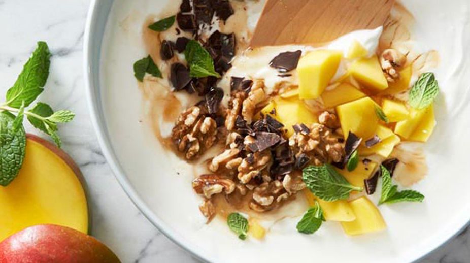 Walnut Mango Bowl