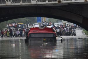 This photo of a submerged DTC bus in Delhi has left Twitter fuming