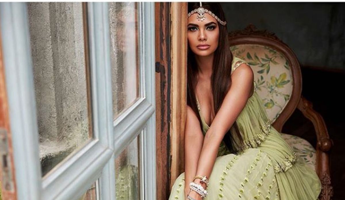 Abroad’s biggest stars are doing shows on Netflix, India is behind: Esha Gupta