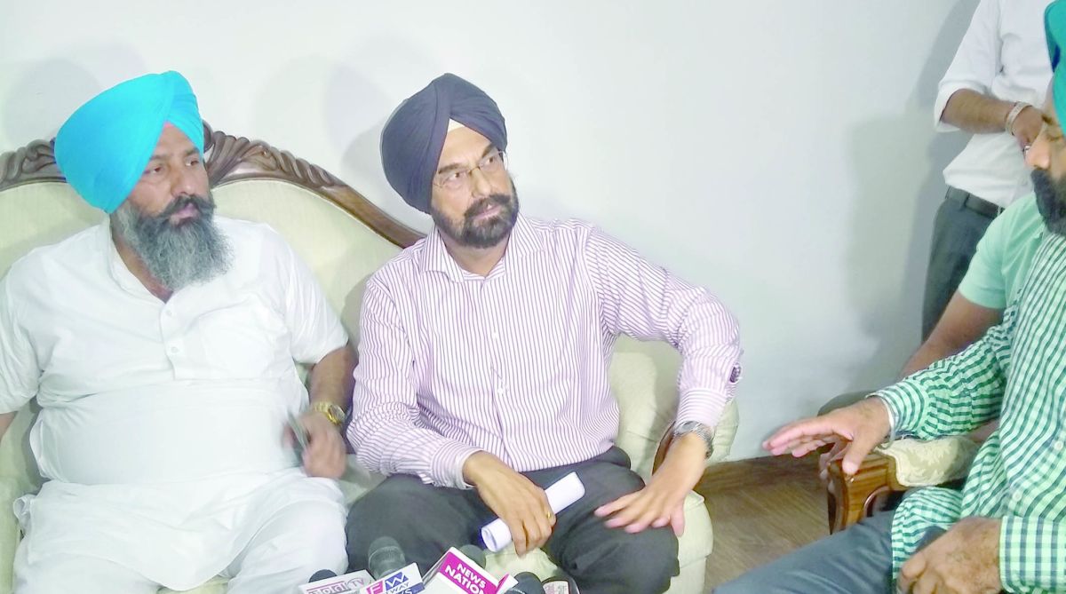 AAP turmoil: Rebel MLAs to go ahead with ‘anti-party’ convention