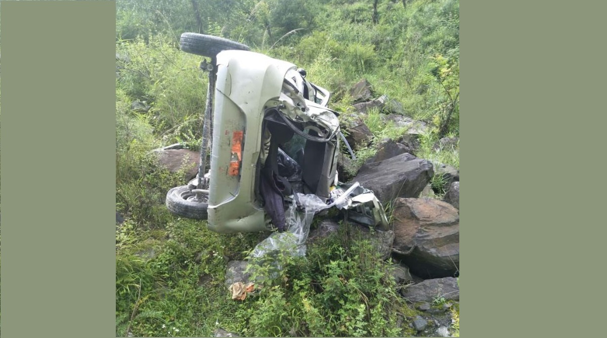 Himachal car accident leaves three dead, two injured 