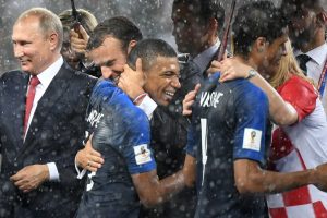 President Macron to welcome French football team at Elysee Palace