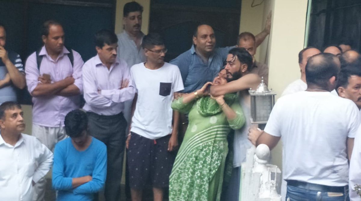 Himachal | 5 killed as fire breaks out in Mandi home