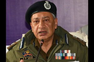 Vaid appeals to educated youth to shun militancy