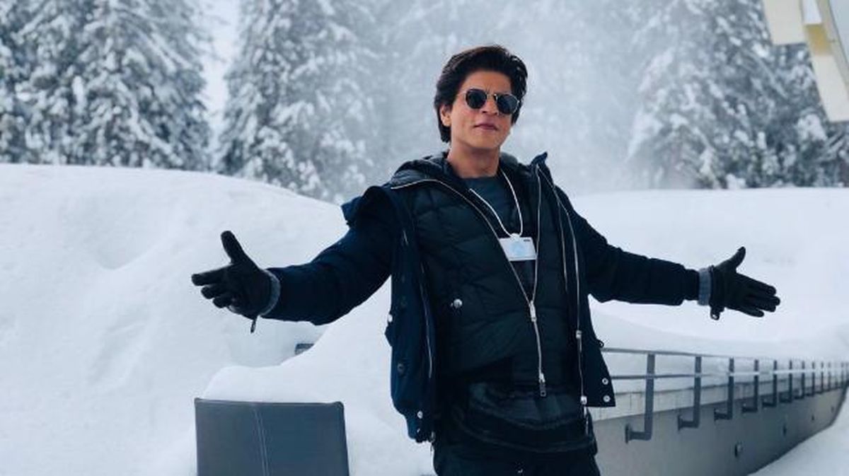 Assam Police uses SRK’s signature pose in road safety message, actor gives thumbs up