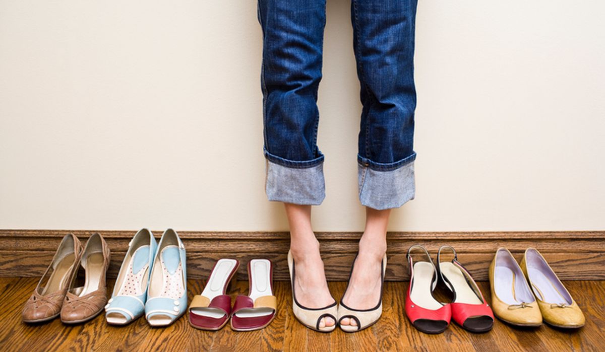 How to match right footwear with right outfit this monsoon