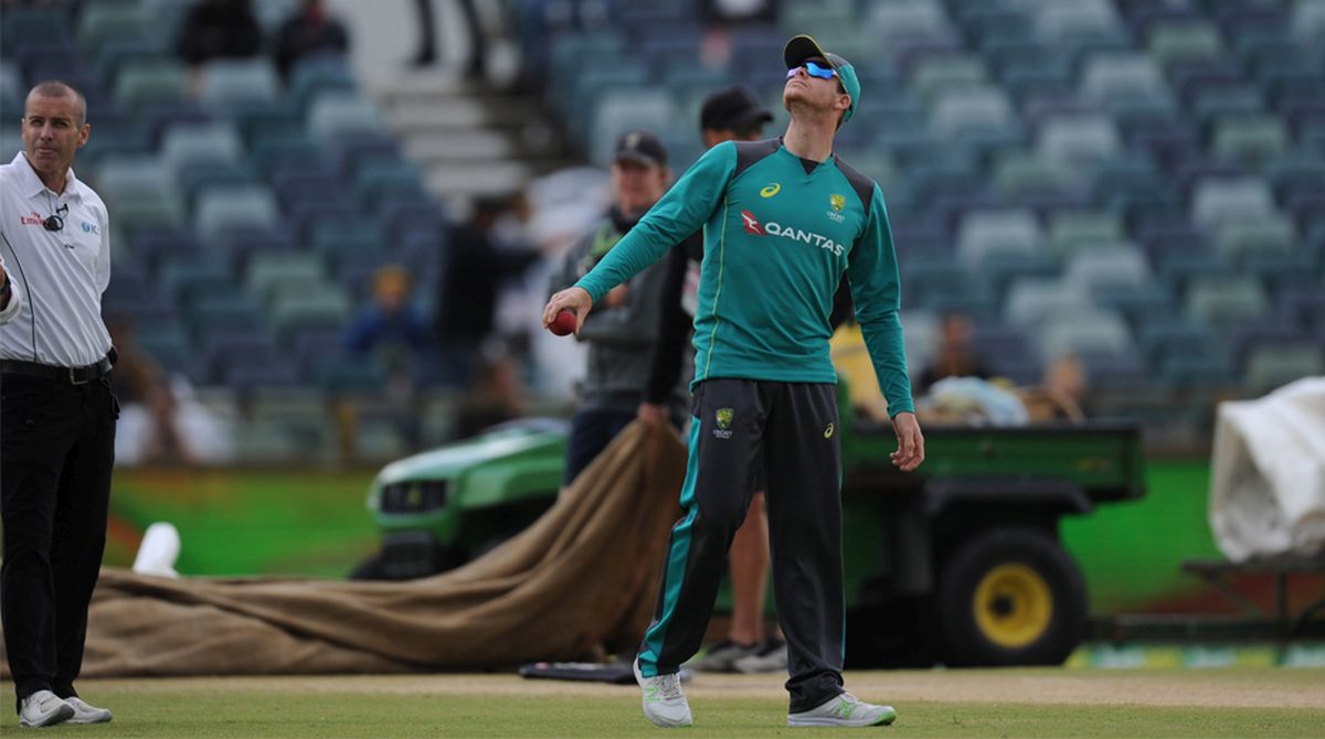 Steve Smith out of CPL with abdominal strain