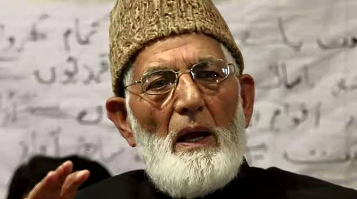 Geelani hails Imran for ‘clear Kashmir policy’