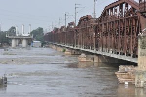 Delhi Flood: Rail traffic restored on old Yamuna bridge