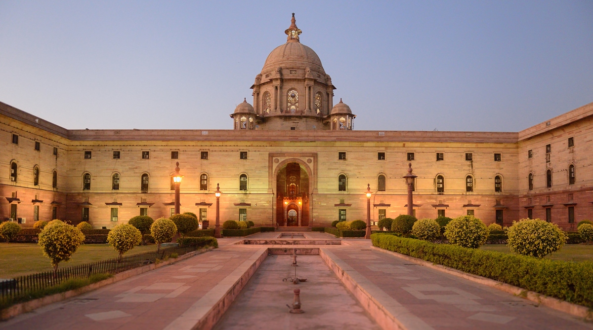 LG transfers 3 bureaucrats, AAP govt cries foul