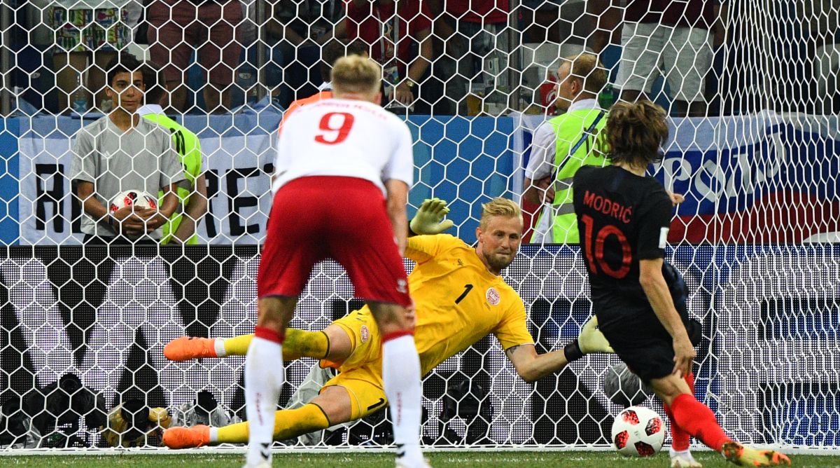 2018 FIFA World Cup | Peter Schmeichel praises son Kasper on Twitter